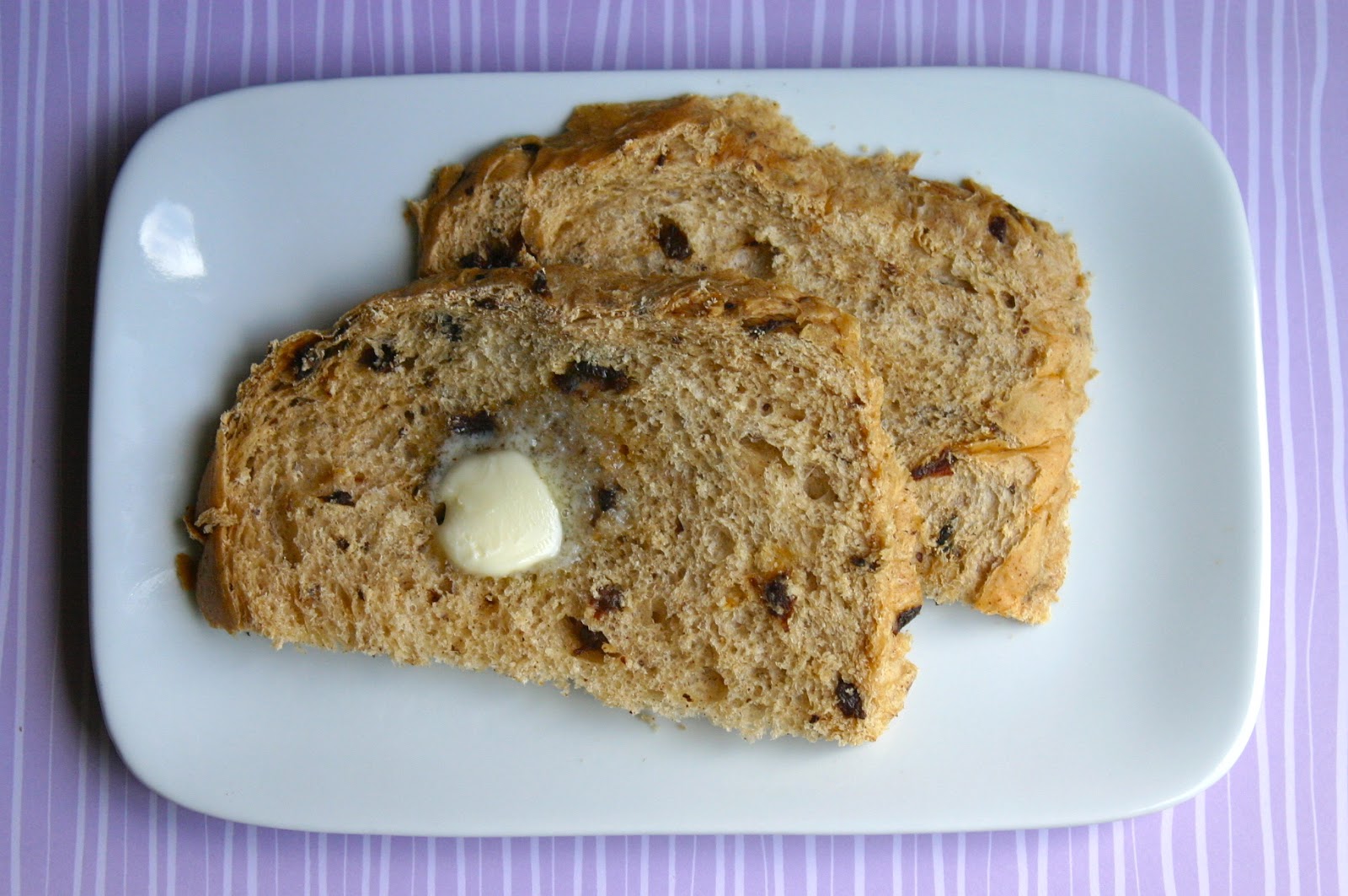 My Retro Kitchen Cinnamon Raisin Bread (Bread Machine)