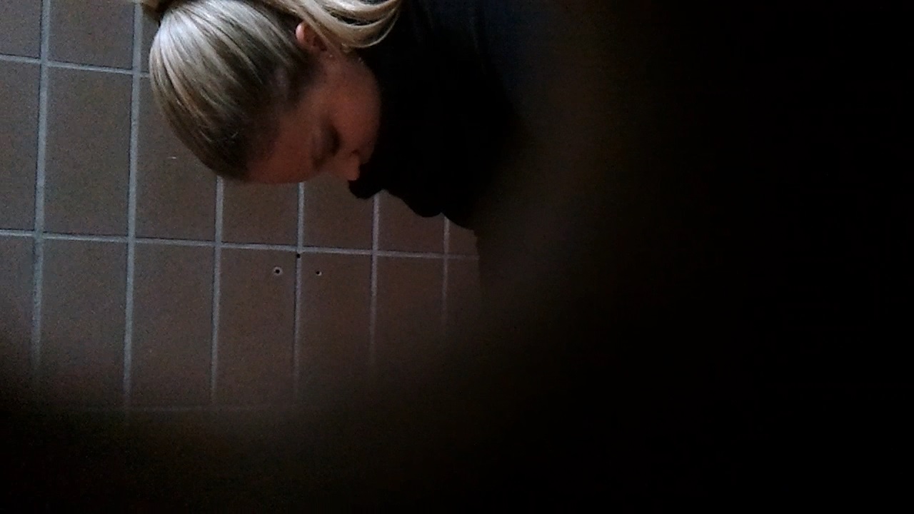 Spy2wc сцена 83 - ссущие женщины перед скрытой камерой