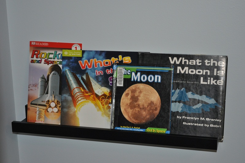 Memorizing the Moments: Shapes: Crescent