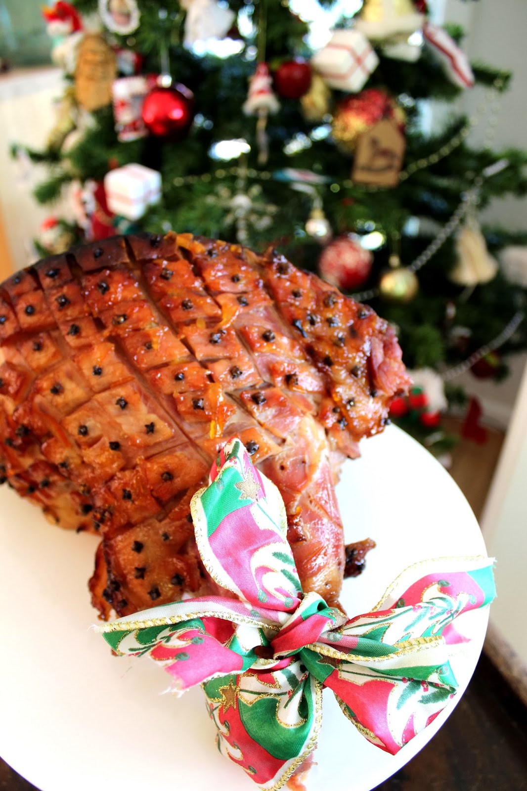 Desire Empire: Glazed Christmas Ham with Guinness, Pineapple Juice and ...