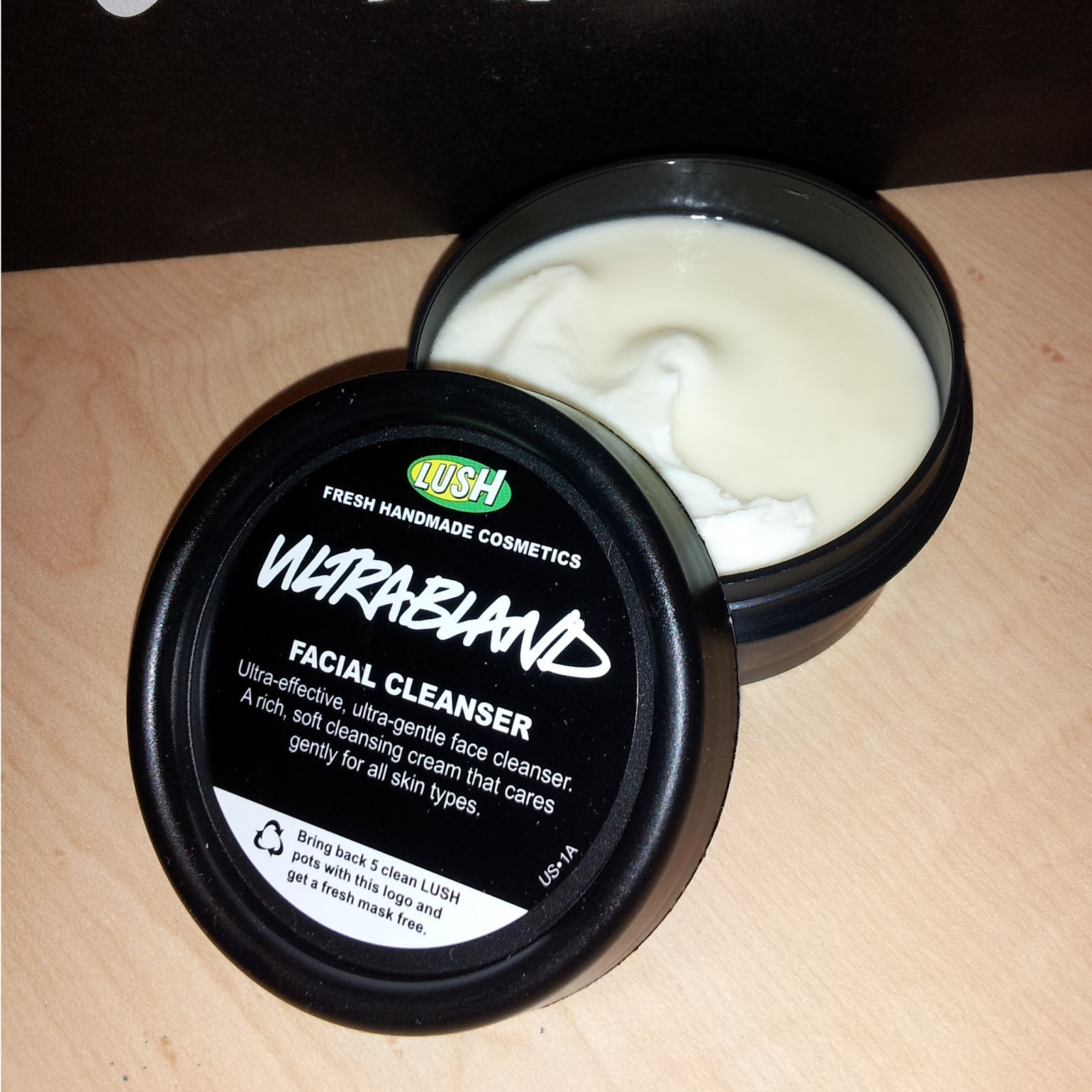 Lainamarie91 Diary Review LUSH Ultrabland Cleanser