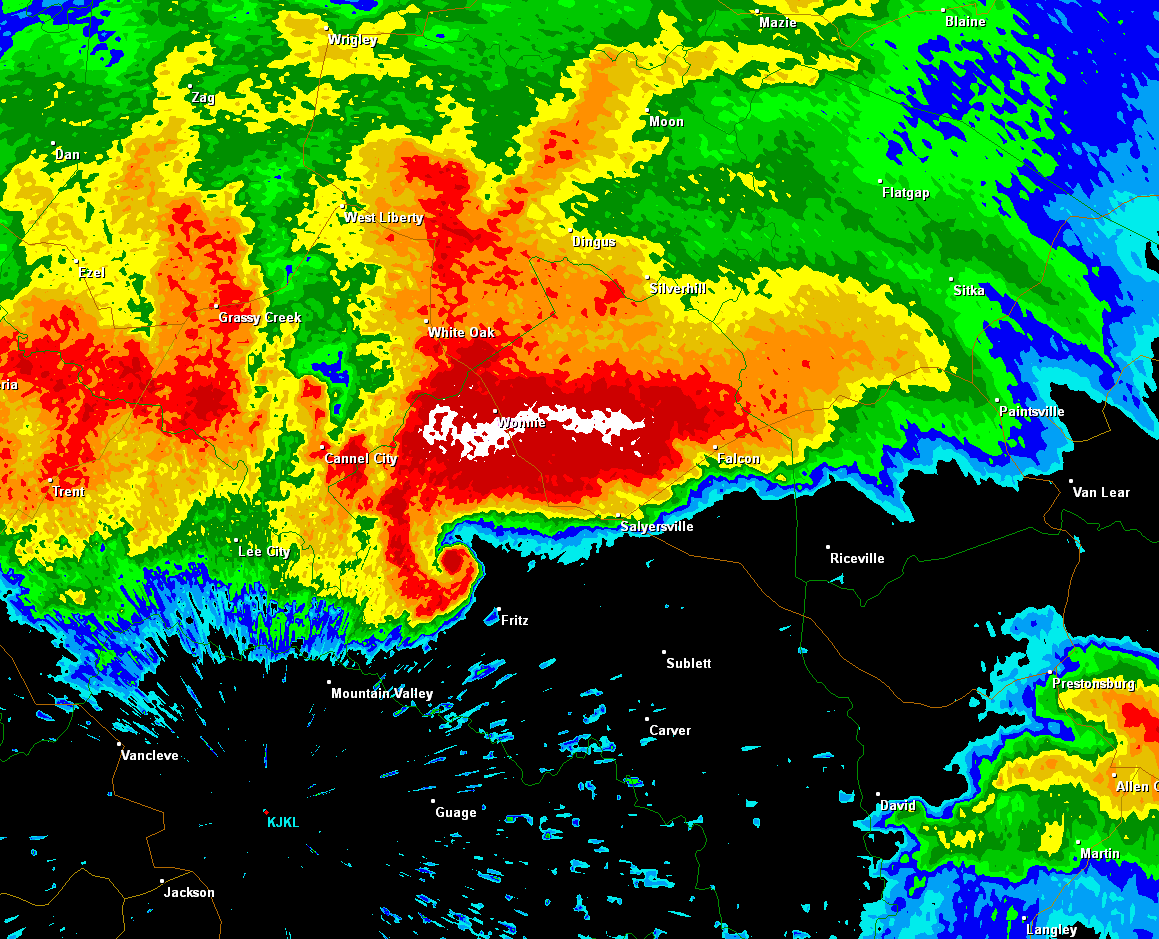 The Original Weather Blog: The Tornado Chronicles: Salyersville, KY Tornado of 3-2-12...