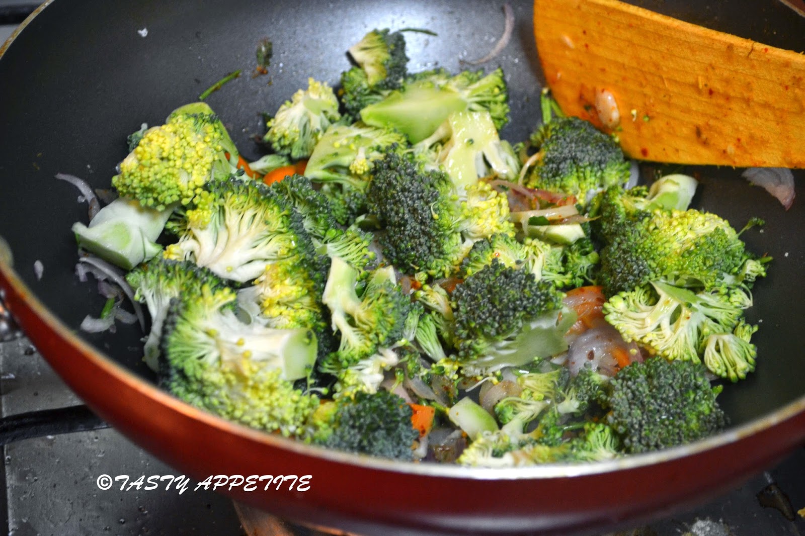BROCCOLI SOUP / HEALTH BENEFITS OF BROCCOLI / CREAM OF BROCCOLI SOUP
