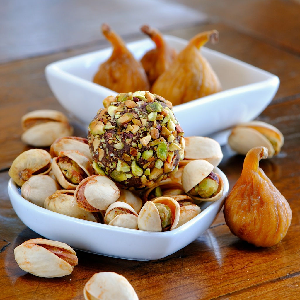 JULES FOOD... Moroccan Spiced Dark Chocolate Truffles with Fig Essence