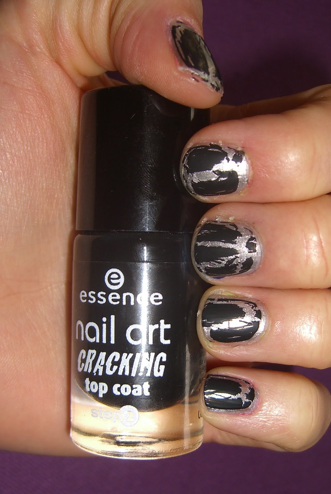 Beauty in Brussels Essence nail art cracking top coat review