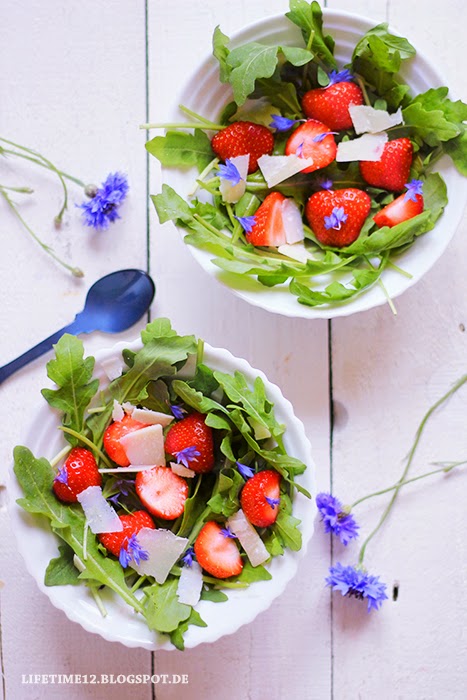 lifetime Rucolasalat mit Erdbeeren und Parmesan