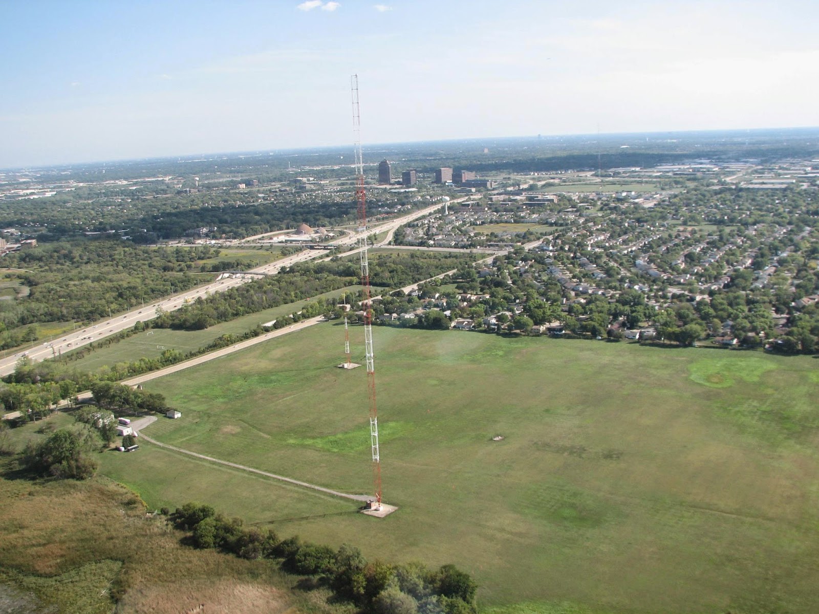 Cape Dx Gary Deacon WGN Chicago IL 720 kHz QSL and Photographs