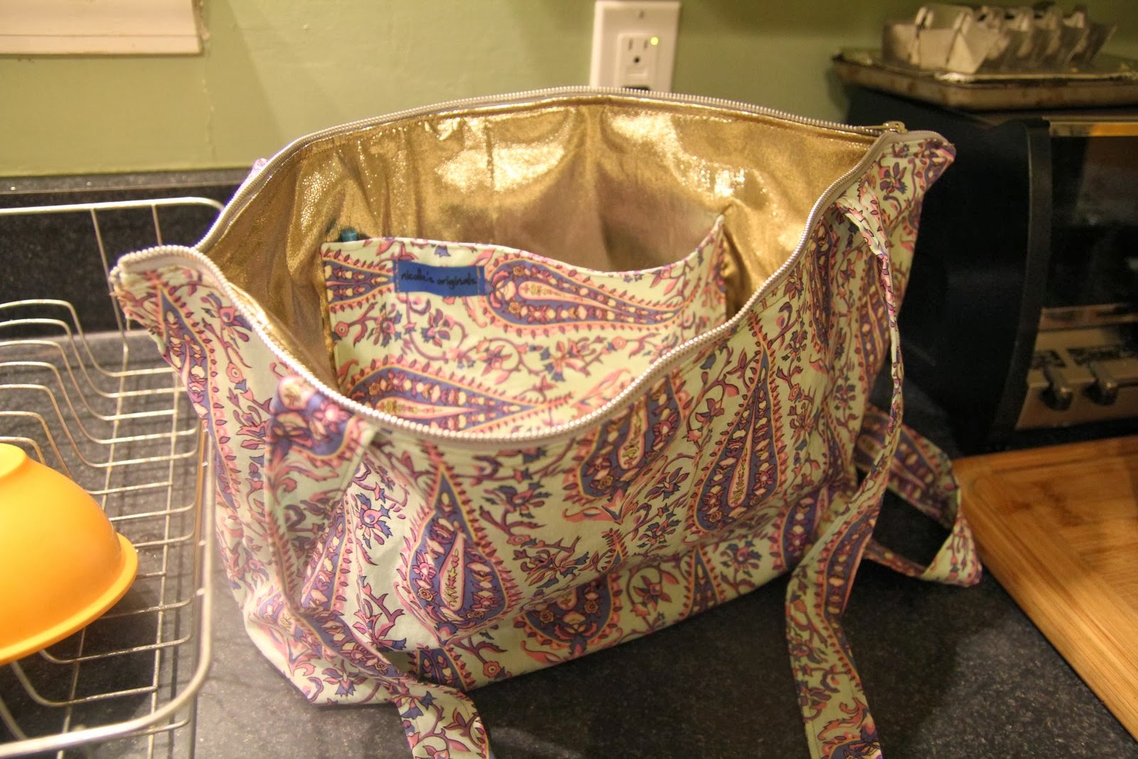 Nicolle's Originals Pattern Review ZipTop Tote Bag from Warehouse