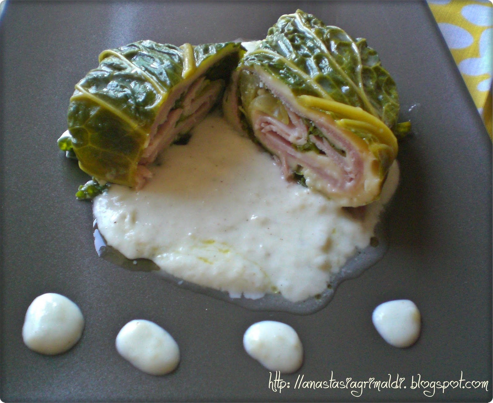 Any secret... Involtini di verza golosi con prosciutto e scamorza