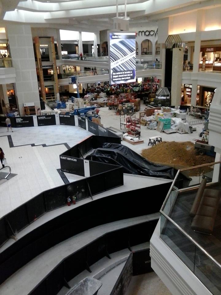 Trip to the Mall: Woodfield Mall Construction Updates: 9/2015