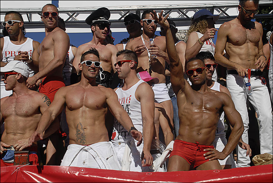transgender sex reassignment from Nickolas gimnasio gay madrid