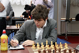 Magnus Carlsen. 30 educational chess games (electronic book)