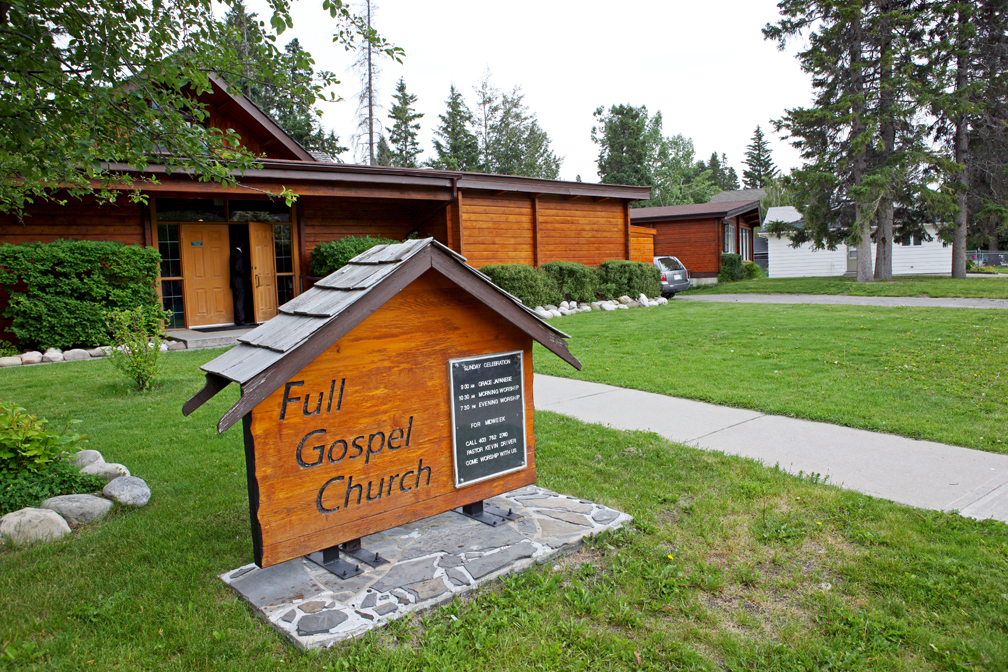 Alpine Peak Photography Banff Wedding Photographer Caroline & Jim