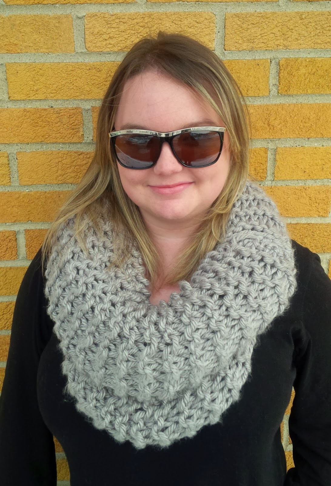 Homespun Luxe Super Bulky Dropped Stitch Cowl