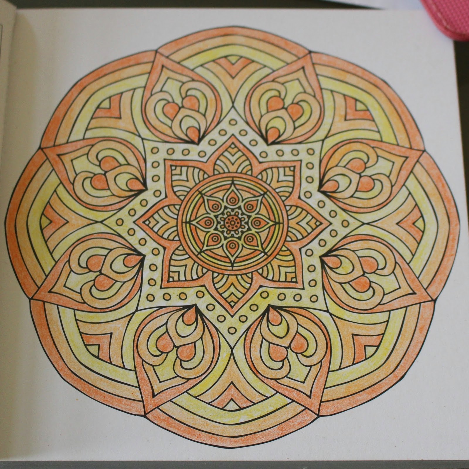 Kapo's Blog: Het enige echte mandala kleurboek om te versturen van BBNC