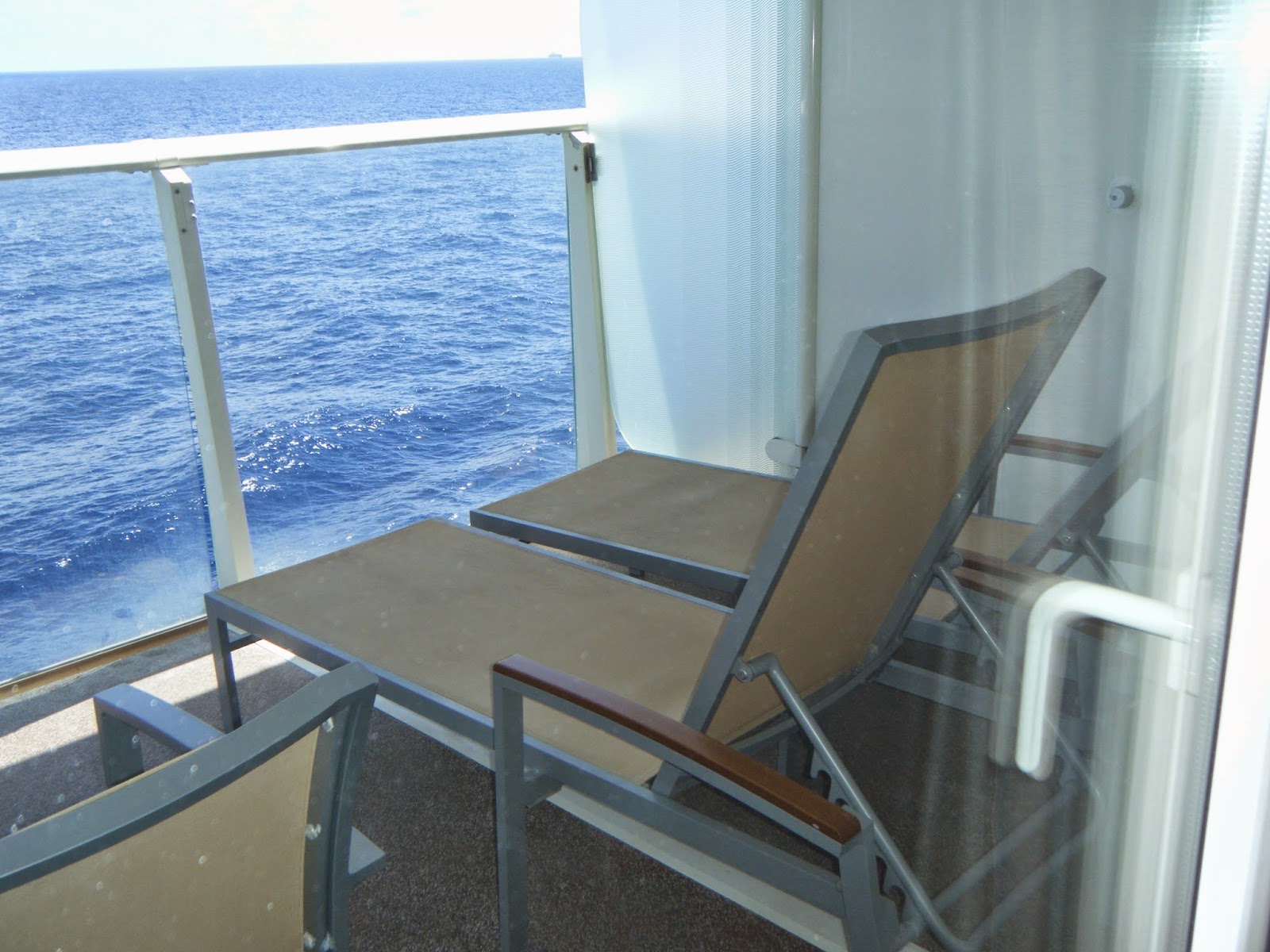 Wanderings And Ramblings Oasis Of The Seas Stateroom Photos