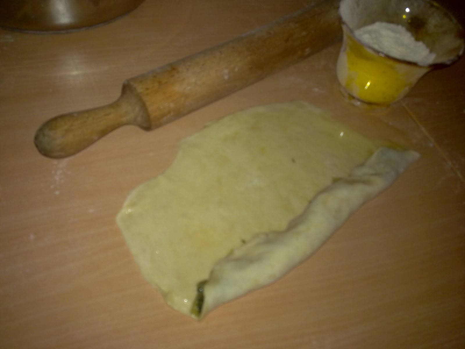 ZUHALİN TARİFLERİ ISPANAKLI KOL BÖREĞİ (Mayalı)