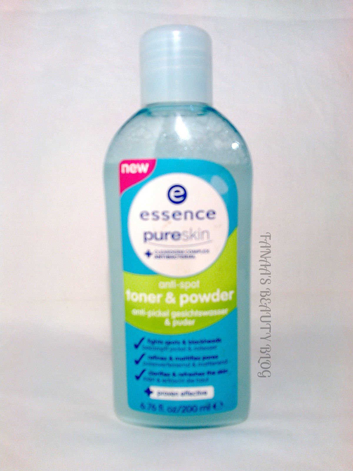FANAA'S BEAUTY BLOG ESSENCE PURE SKIN ANTISPOT TONER & POWDER REVIEW