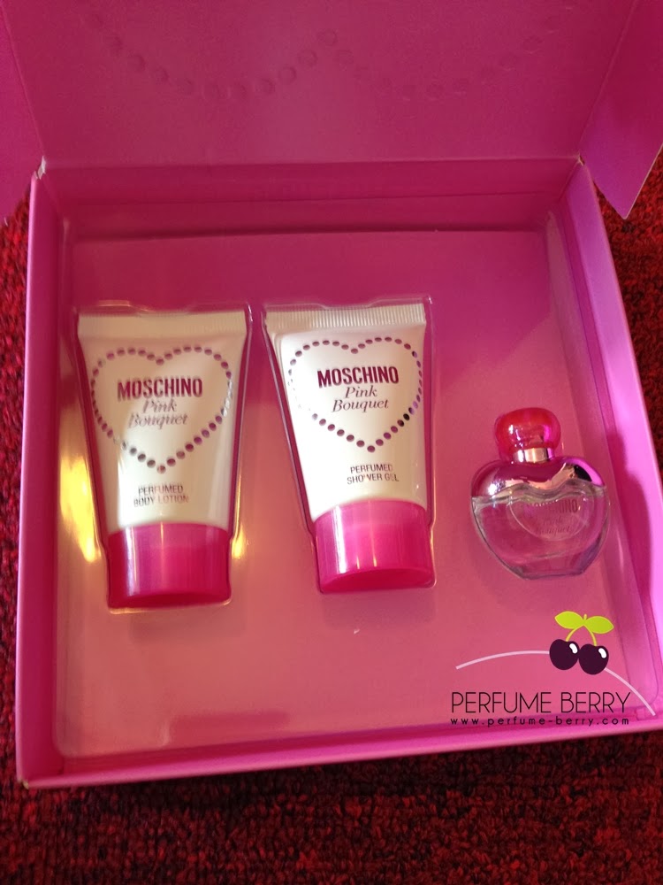 Moschino gift set Perfumeberry Blog