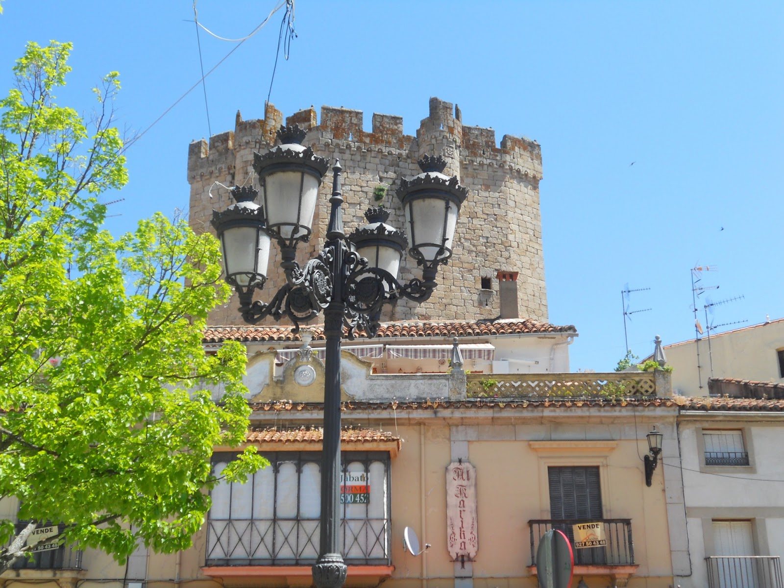 Historia y Genealogía Coria. Castillo y palacio de los Alba. Cáceres