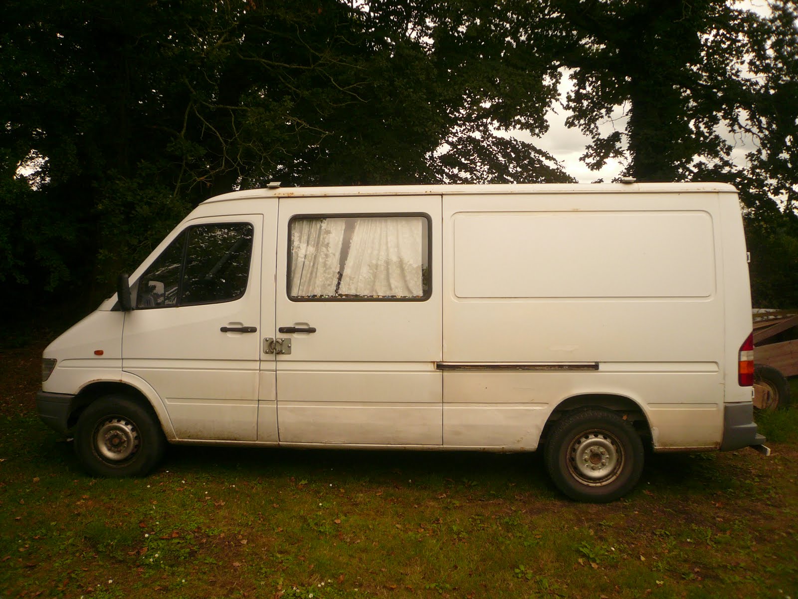 Demountable Camper Building