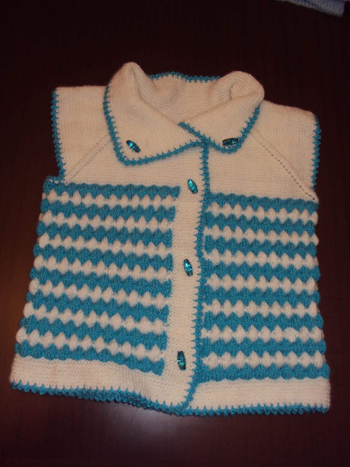 Örgücü Müritler Örgü bebek yelekleri