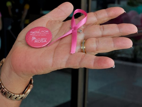 Caminhada e oficinas sobre autoexame das mamas integram programação do Outubro Rosa