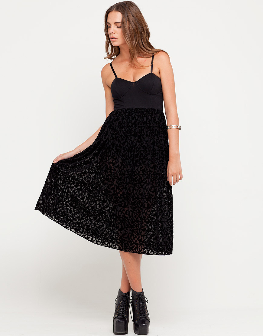 Motel Rocks Top 5 Christmas Party Dresses Thumbelina Lillie