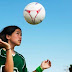 دراسة: لعب الكرة بالرأس يحدث تلفا للدماغ l أبحاث طبية