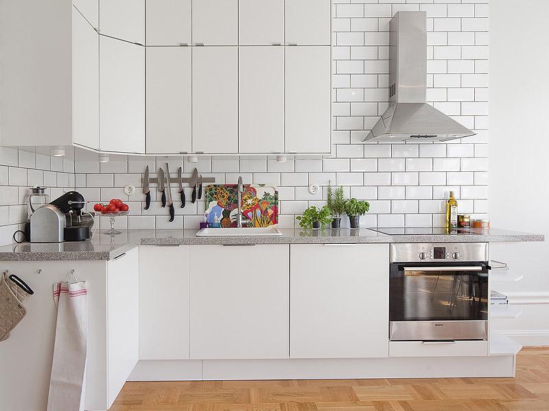 HomeStyling Ana Antunes Wood on the kitchen floor Yes or No