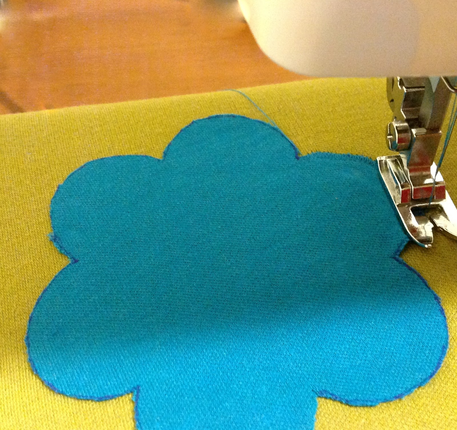 Applique on Knits, How to Applique, Easy Appliqueing Technique Sew