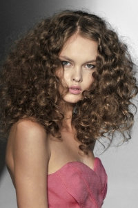 Curly Hairstyles Of 2011 Curly Hair Styling Tips 2011