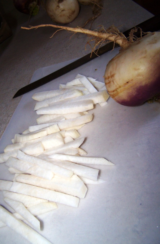 CCoatsofManyColours! Healthy TURNIP Fries
