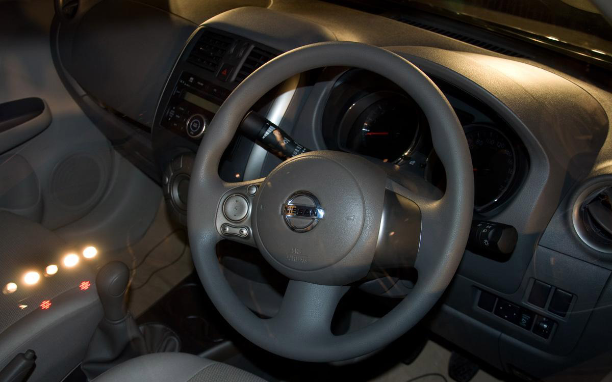 Brother Support Nissan Sunny India Interior Pictures Xl And