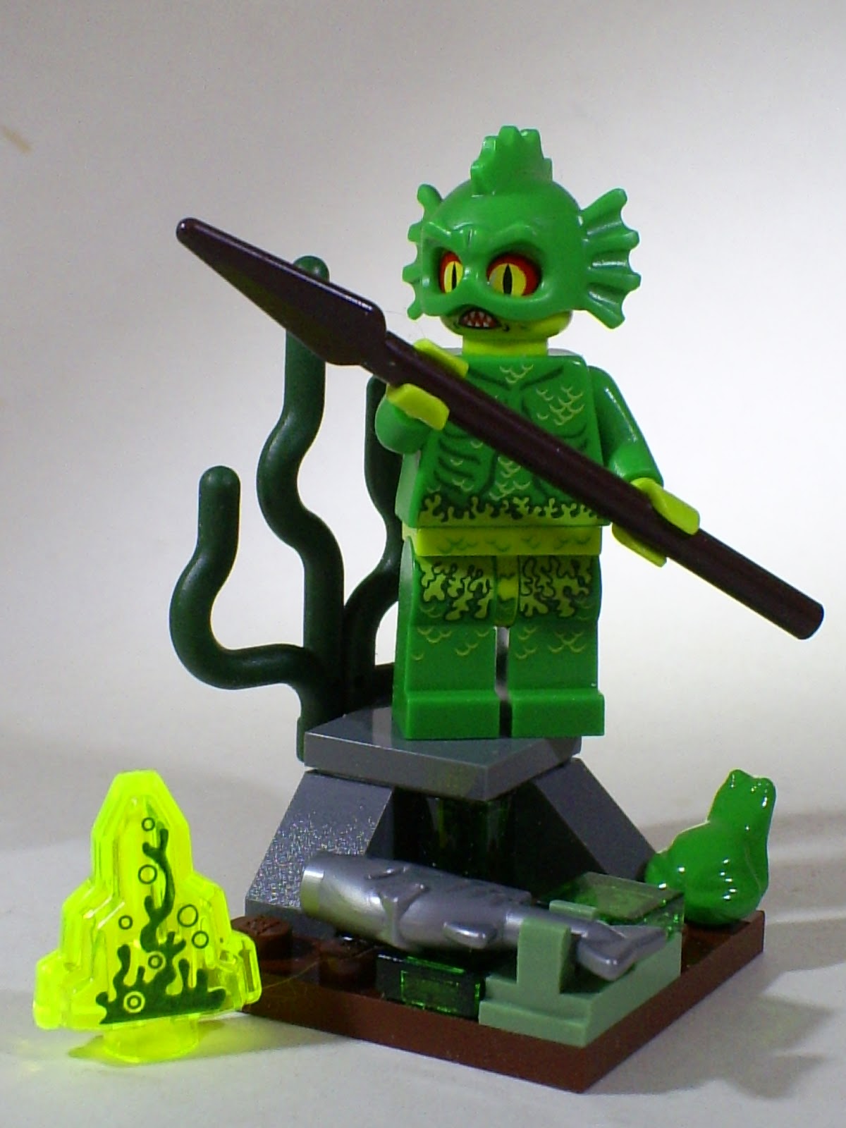 That Figures REVIEW Lego Monster Fighters The Swamp Creature