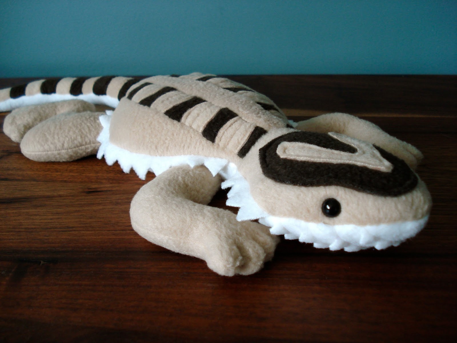 bearded-dragon-plushie