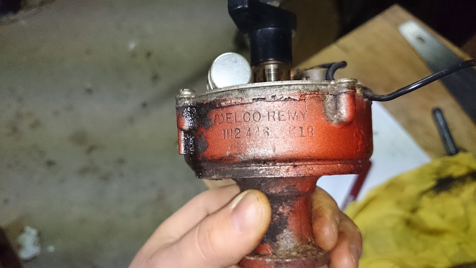 Afloat Atomic 4 rebuild Removing coil and distributor