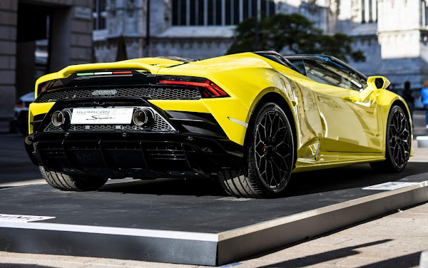 Lamborghini apresenta Huracan STO no Milan Monza Motor Show Lamborghini apresenta Huracan STO no Milan Monza Motor Show