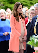Kate Middleton's Baby Bump Style (ebaccf)