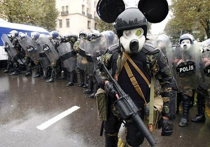 Resistir a Mickey Mouse