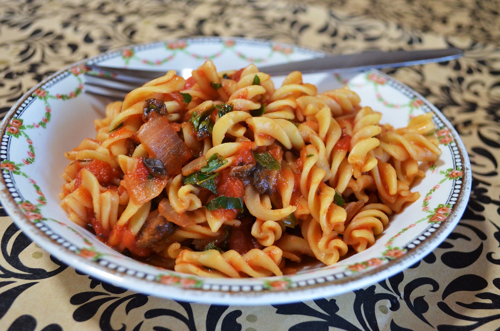 Gormandize Easy Basil Vodka Pasta