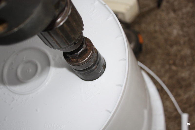coopqueen Putting a bulkhead fitting into a bucket