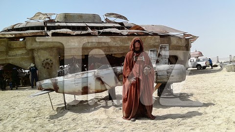 Land Speeder en las fotos del rodaje de Star Wars Ep. VII Land Speeder en las fotos del rodaje de Star Wars Ep. VII
