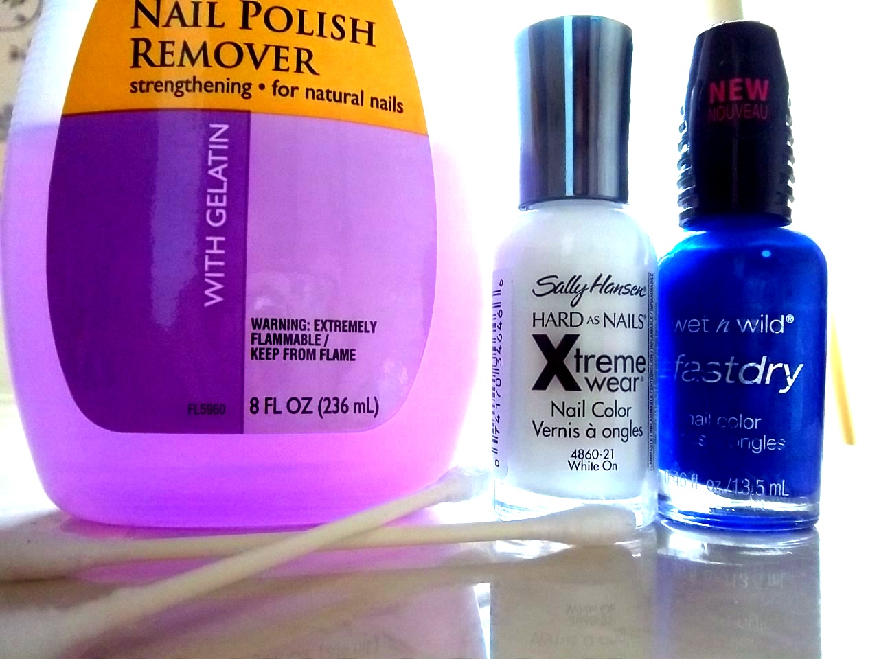 The Chic Confessions DIY Bleached Denim Nails