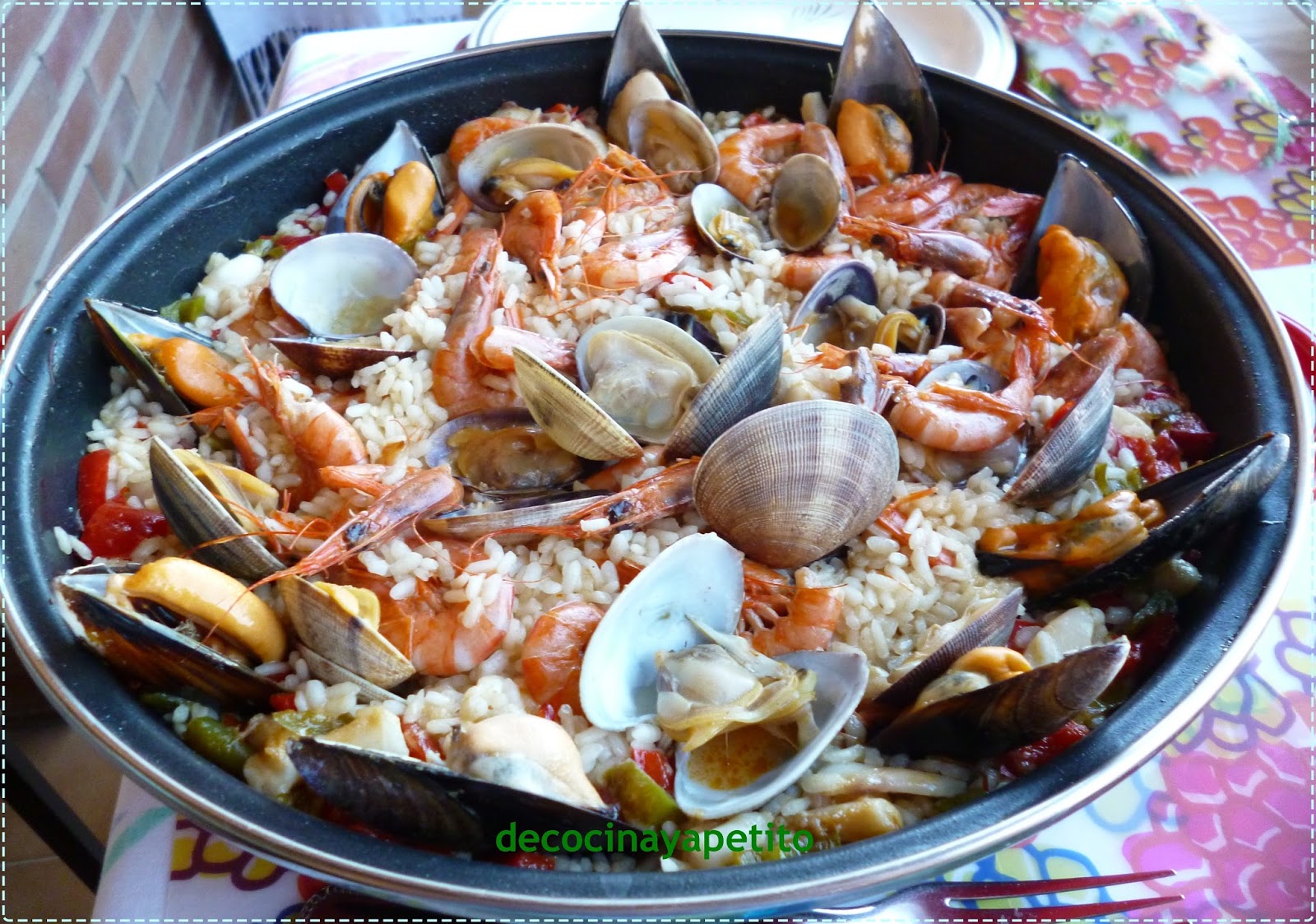Cocinando con Vicky, recetas de cocina PAELLA DE ALMEJAS, GAMBAS Y SEPIA