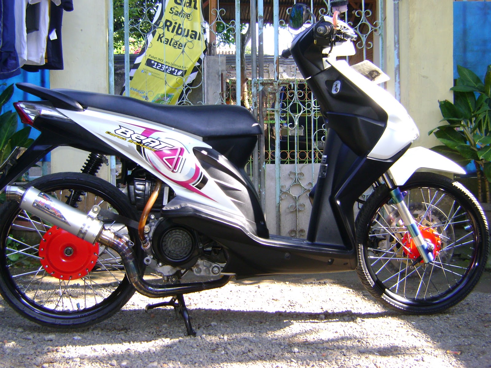Foto Modifikasi Motor Honda Beat 2014