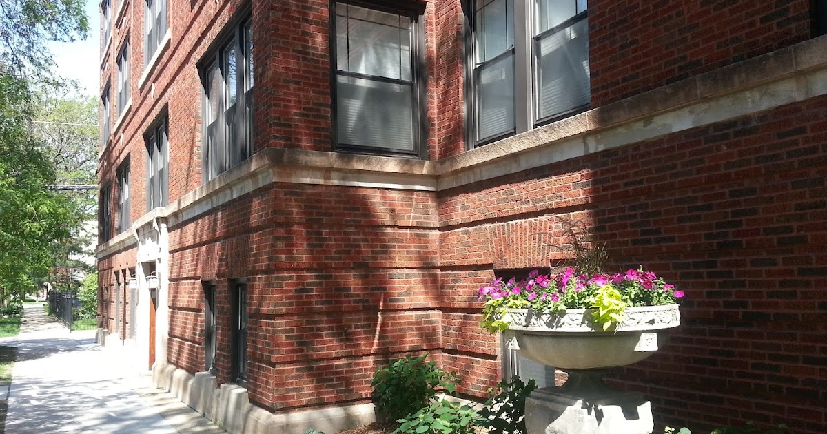 The Chicago Real Estate Local Under contract! Graceland West three bedrooms condo on a