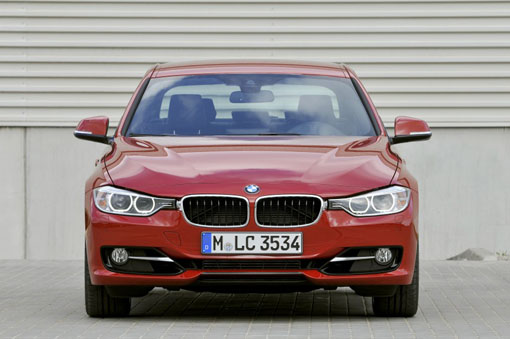 14-2013-BMW-F30-3-Series-Face-View-www.intechcars.com_.jpg