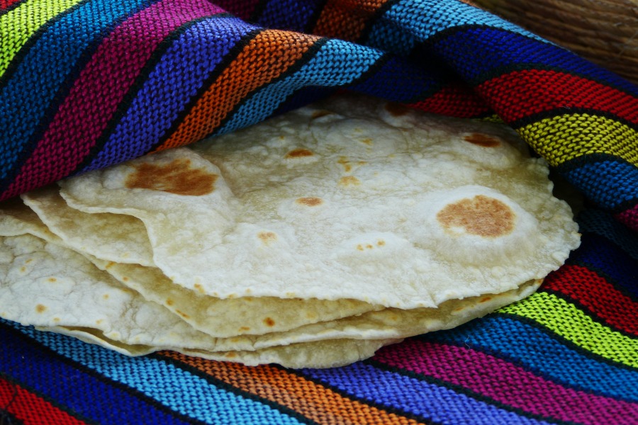 TORTILLAS DE HARINA DE TRIGO (paso a paso) Entre Fogones y Artilugios