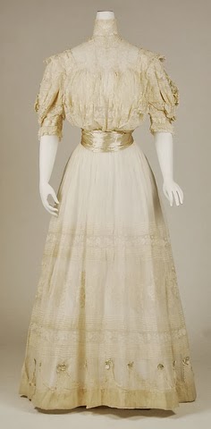 El Armario de Lady Marlo: Traje calle 1900. Preliminares y búsqueda de